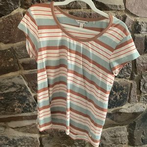 Adorable Toad & Co shirt